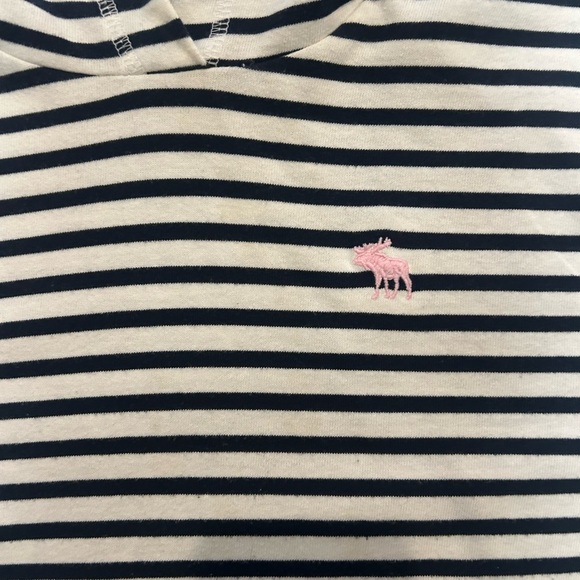 💗 Abercrombie & Fitch Black and White Striped Hoodie Sweatshirt - Picture 3 of 4